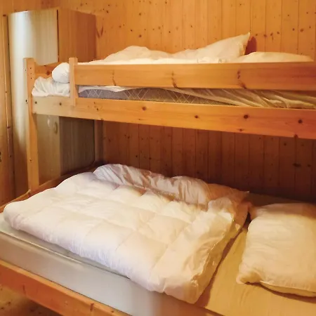 Four Bedroom Holiday Lyngdal With Sea View 02 度假居 *