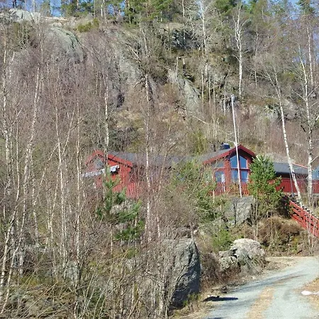 Four Bedroom Holiday Lyngdal With Sea View 02 莫伊