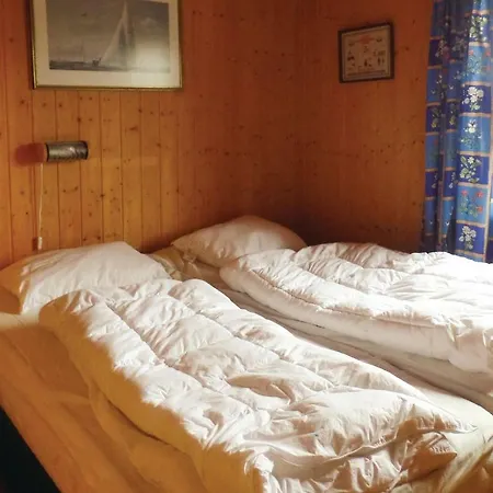 度假居 Four Bedroom Holiday Lyngdal With Sea View 02 *